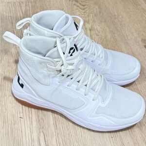 APL WHITE DEFENDER HIKING BOOTS
